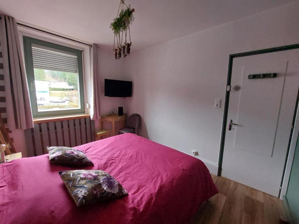 Au Bonheur Fait Maison Bed & Breakfast Сан-Морис-сюр-Мозел Екстериор снимка